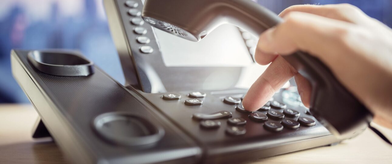 Телефони гарячої лінії COVID-19 Телефони гарячої лінії COVID-19